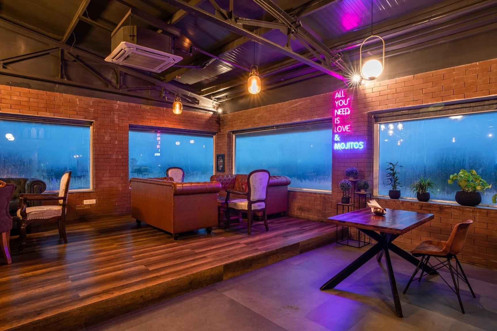 The Presidency Hotel Bhubaneswar Exterior foto