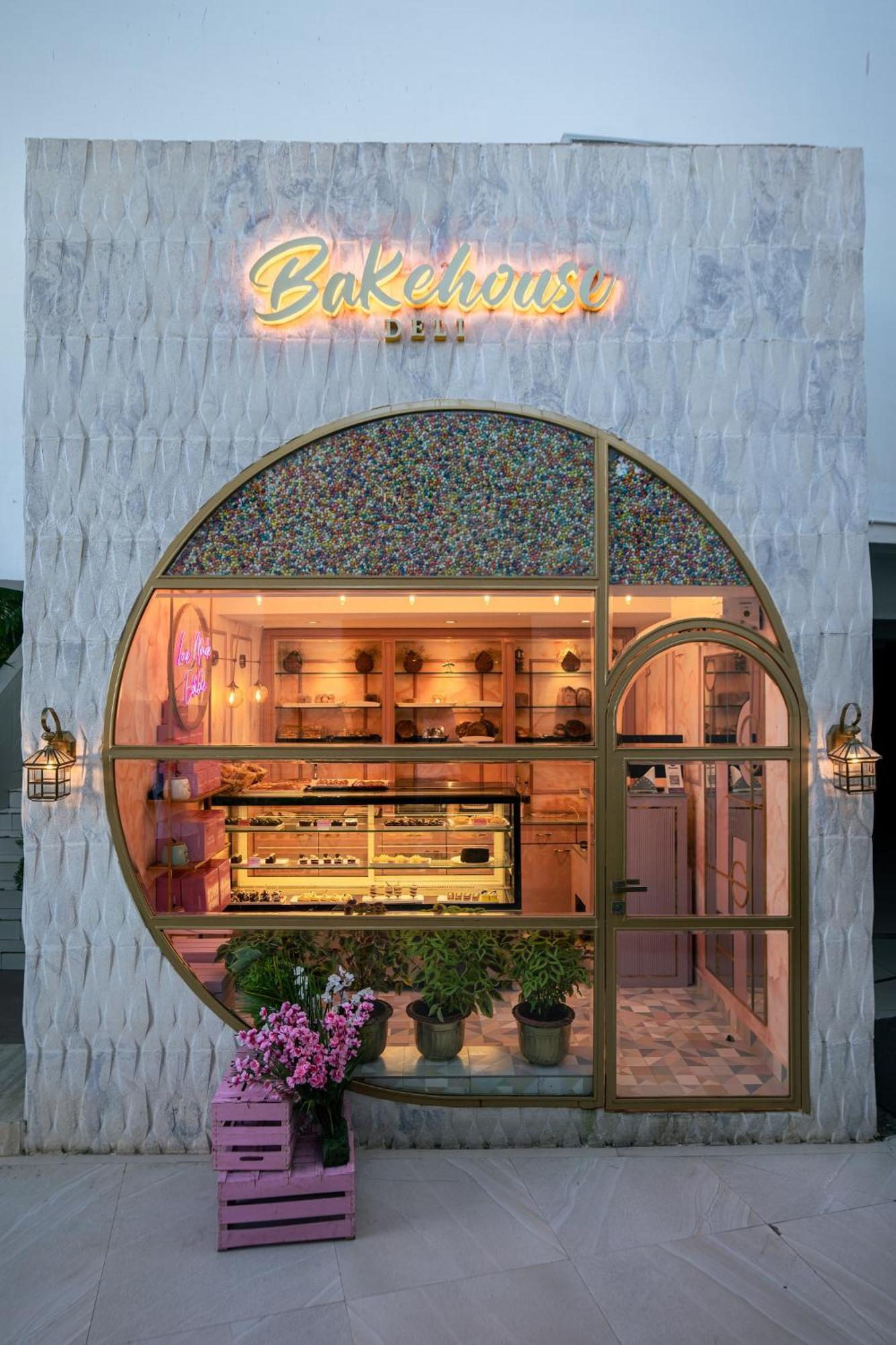 The Presidency Hotel Bhubaneswar Exterior foto