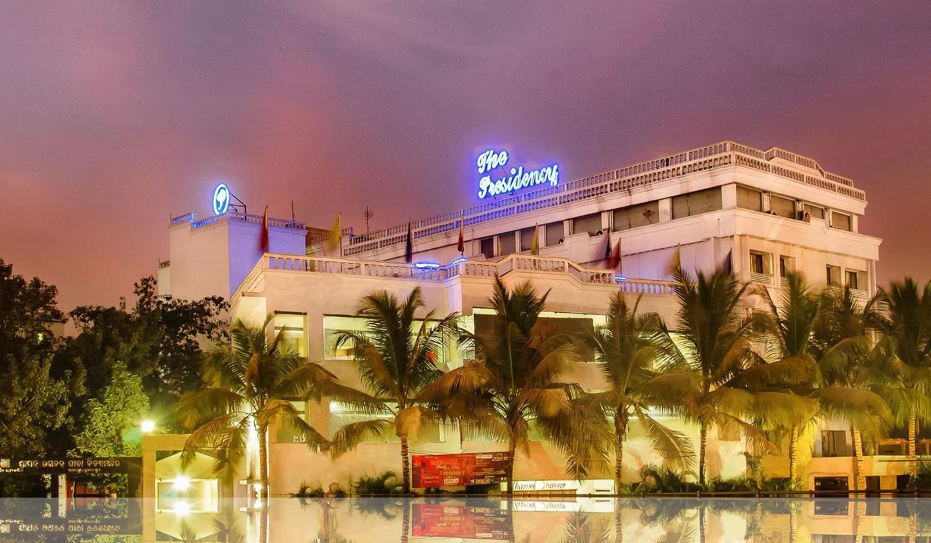 The Presidency Hotel Bhubaneswar Exterior foto