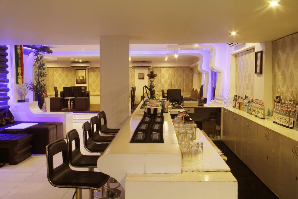 The Presidency Hotel Bhubaneswar Exterior foto