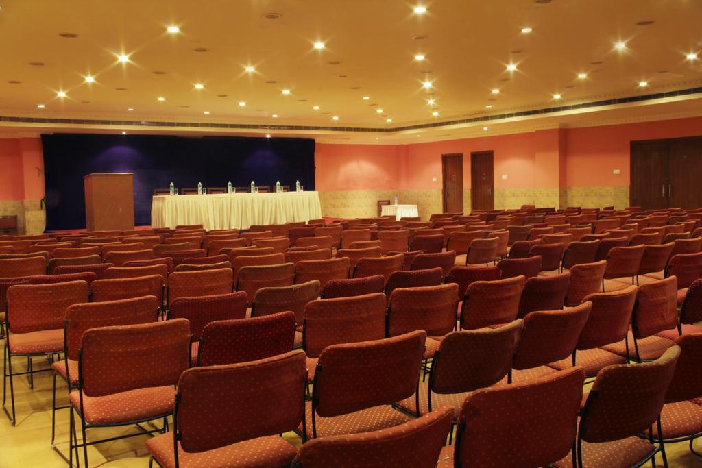 The Presidency Hotel Bhubaneswar Exterior foto